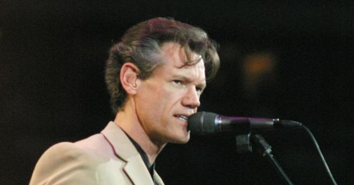 Thiet ke chua co ten 2025 08 28T190424.170