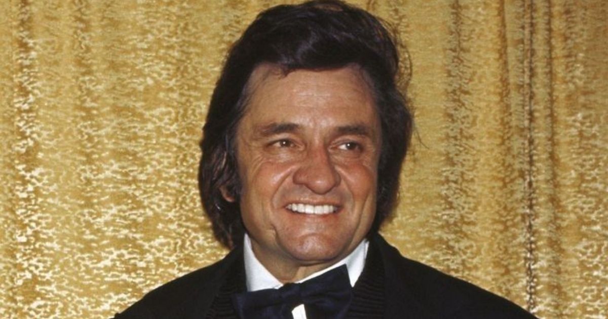 Johnny Cash - One Piece At A Time (Live) 1 Thiet ke chua co ten 2025 10 16T203343.470