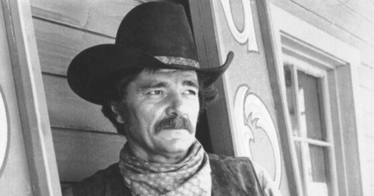 Thiet ke chua co ten 37