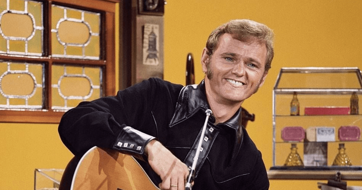 Thiet ke chua co ten 62