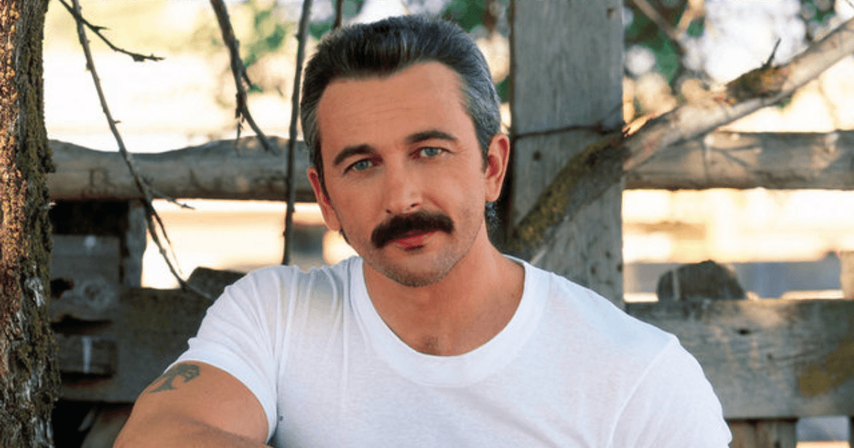 Thiet ke chua co ten 74