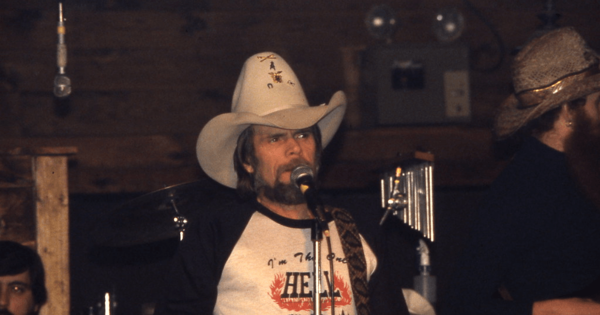 Thiet ke chua co ten 94