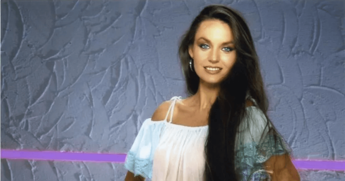 Crystal Gayle - Carolina In My Mind 1 Thiet ke chua co ten 2025 12 14T161420.269